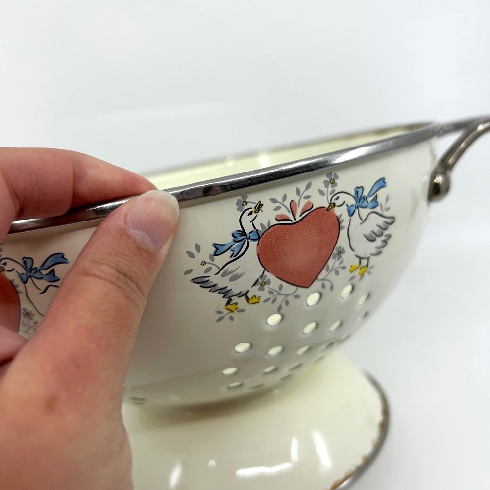 Vintage Marmalade Goose Colander Strainer Enamel Blue Bowed Heart Cottagecore - Picture 3 of 17